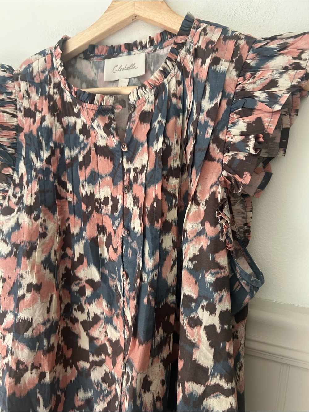 Cleobella Maritza Blouse Le Jules Large Ruffle Cap Sleeve Blouse Organic Cotton - Picture 4 of 10